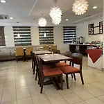 Hotel Gardenia Inn